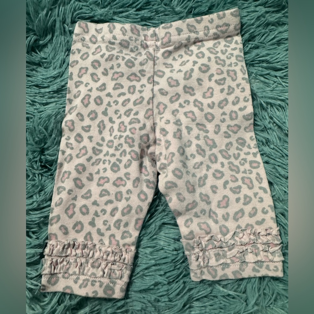 Gerber Leopard Print Ruffle Leggings - Pink and Gray